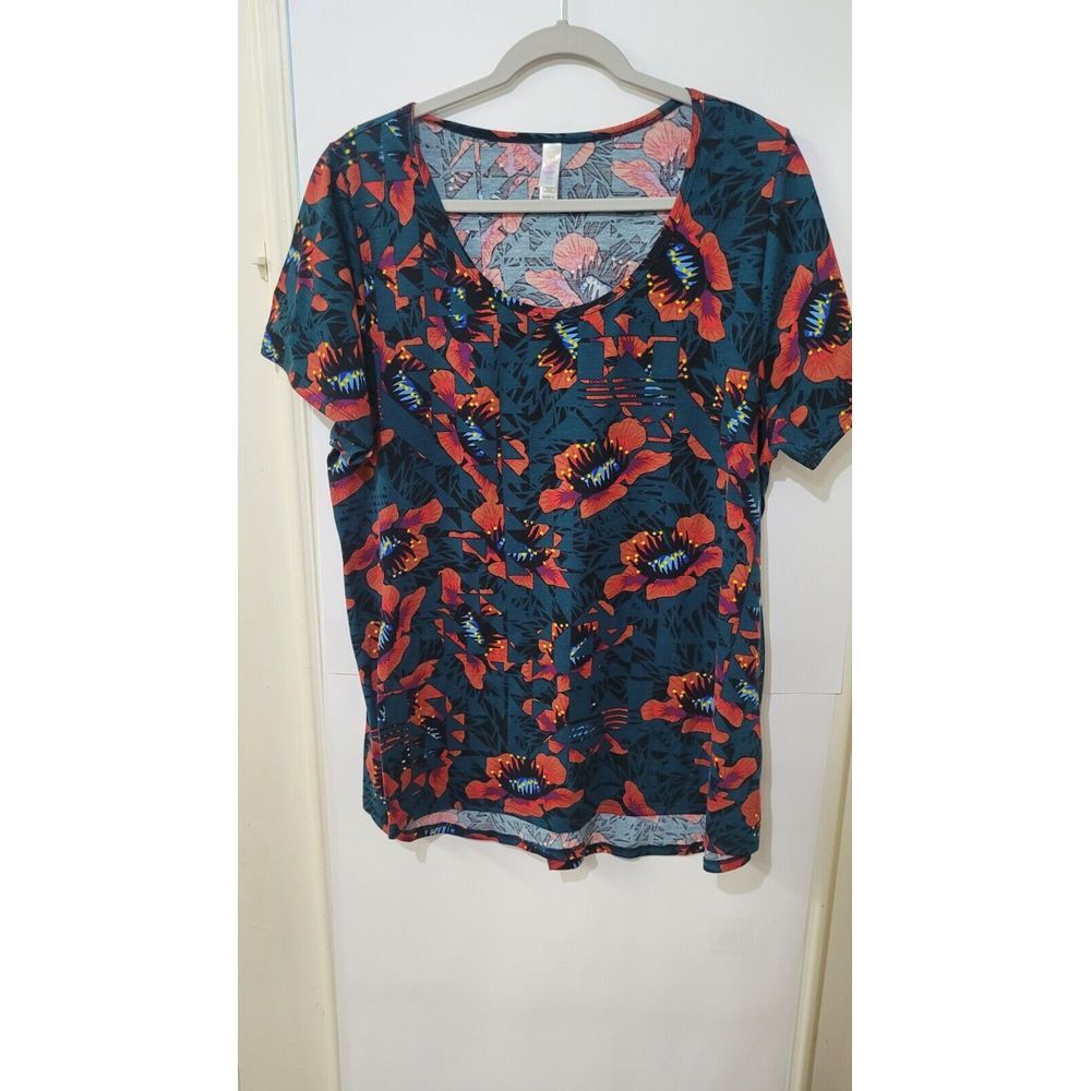 LulaRoe 2XL Women's Black Floral Print‎ Short Sleeve Tunic Shirt Stretchy